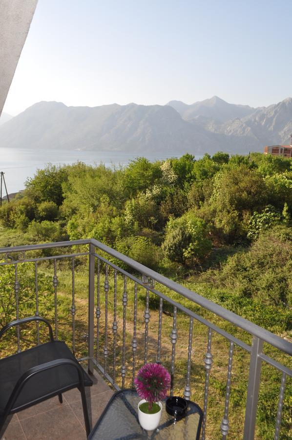 Apartment Maritimo Kotor Exterior foto